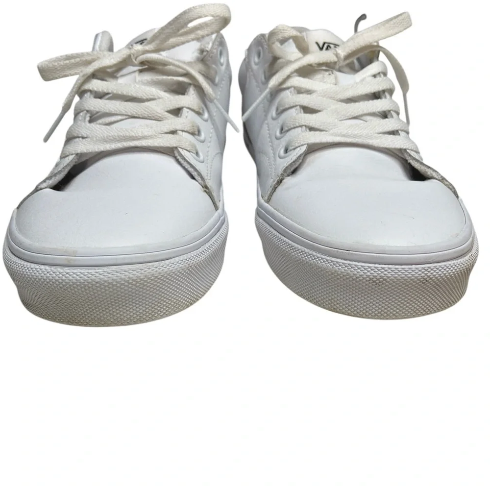 Vans White Leather Women’s Seldan Skate Sneaker Size 8.5